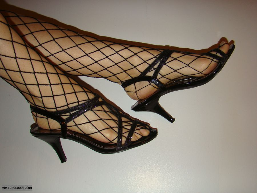 sexy shoes, feet, high heels, fishnets