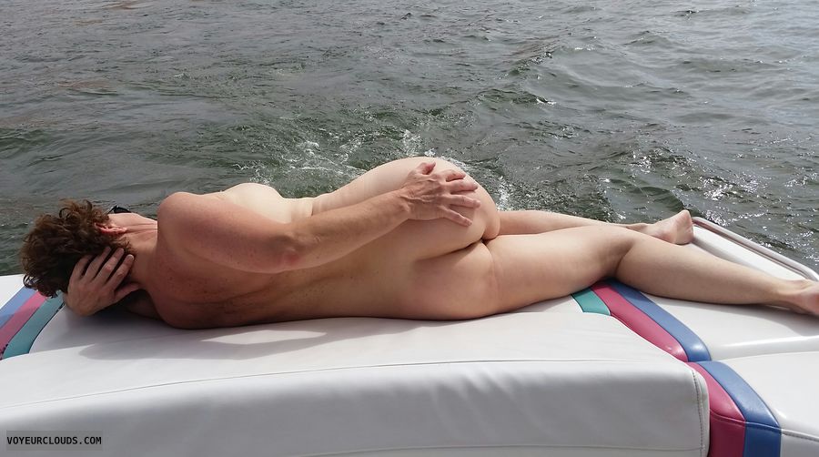 milf boating, naked boating, milf boob, ass flash
