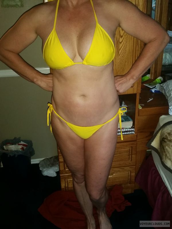 bikini pic,   milf bikini,   enhanced boobs
