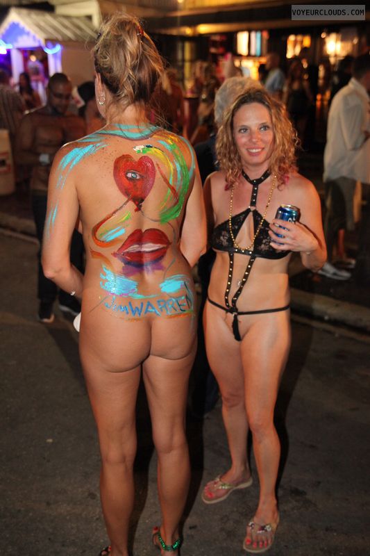 2014 fantasy fest, nude woman, body paint, round ass