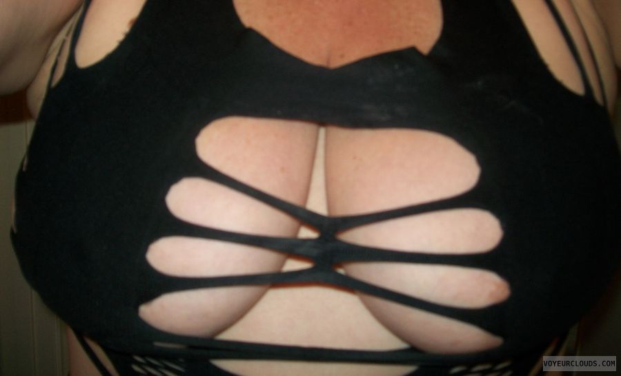 big tits, big boobs, braless, deep cleavage, mesh t-shirt