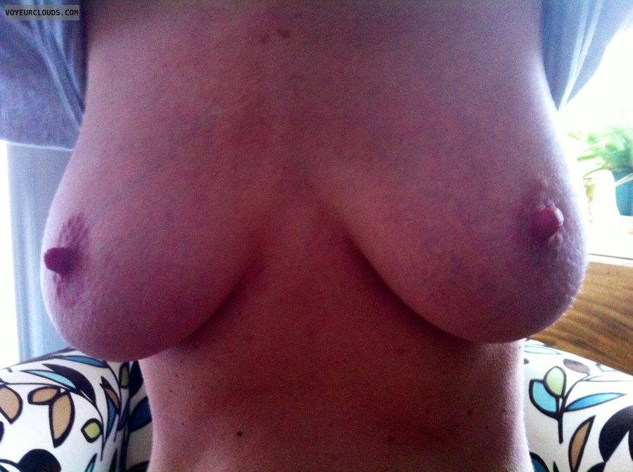 Big tits, erect nipples, big nipples, milf, DD, 36DD