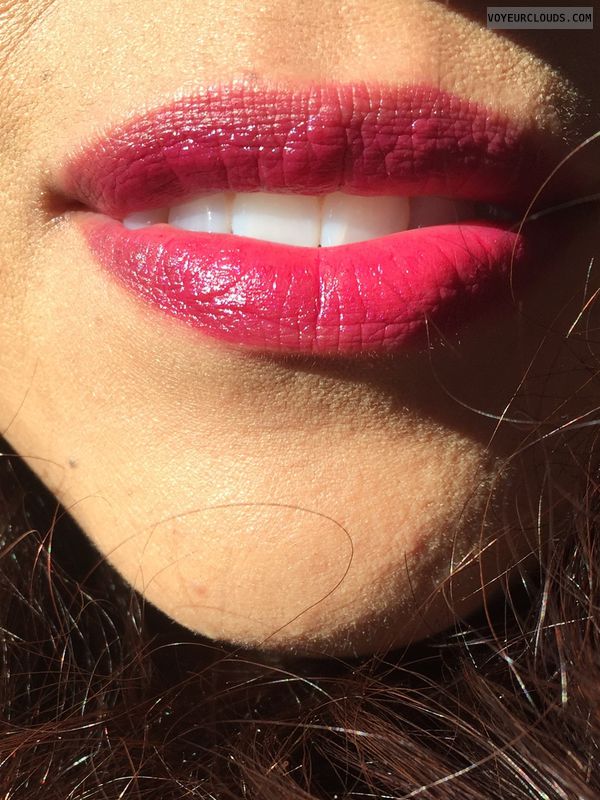pink lips, sexy smile, teasing, closeup