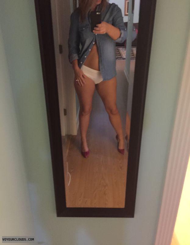 Milf, Legs, Milf legs, High heels, Sexy heels, Selfie