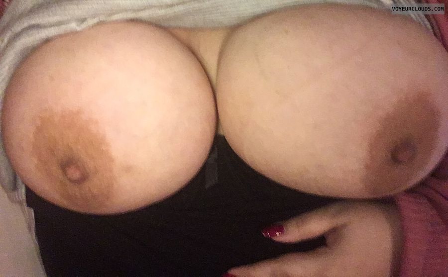 braless, big tits, big boobs, nipples