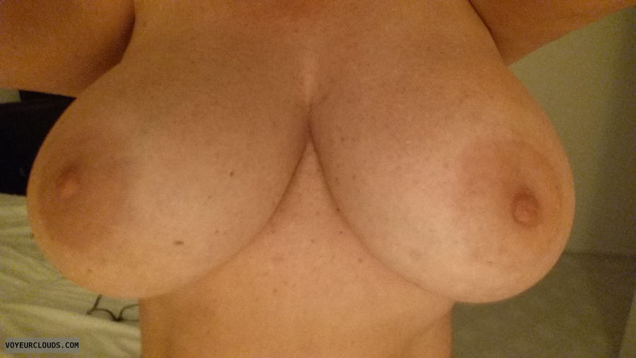 wife, wife\'s tits, big tits, big boobs