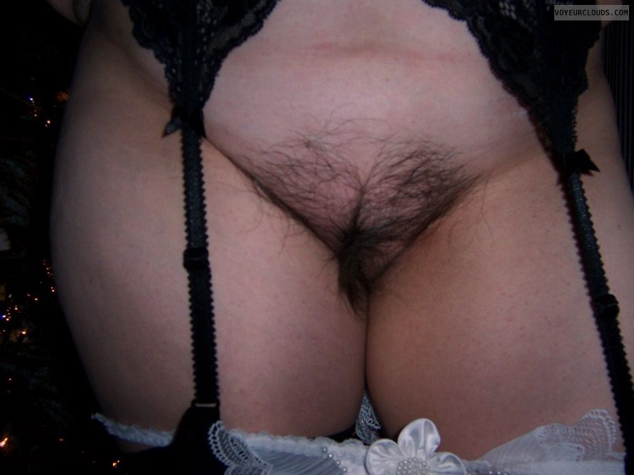 Hairy Pussy, Mature, Wide Hips