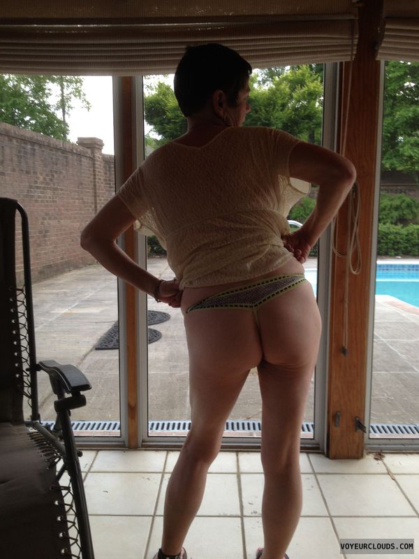 mature woman, round ass, round butt, thong