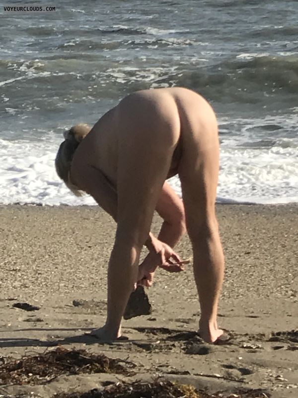 nude, beach, ass, crack, butt, legs