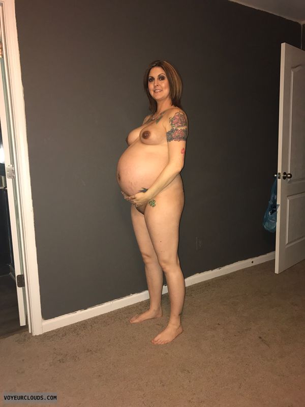 Pregnant Milf Nude