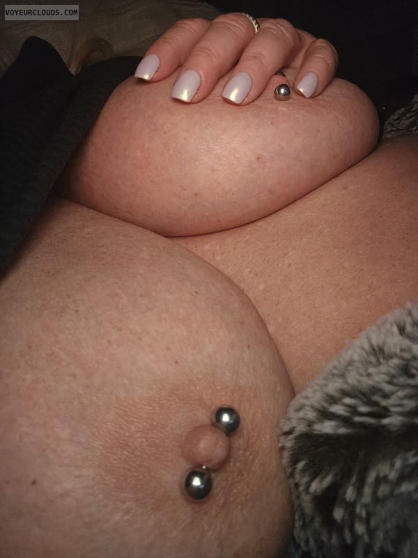 Big natural tits,   huge tits,   milf tits,   wife\'s boobs